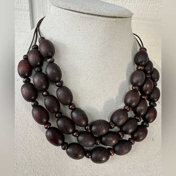 Triple strand dark brown wood bead necklace - Picture 2 of 4